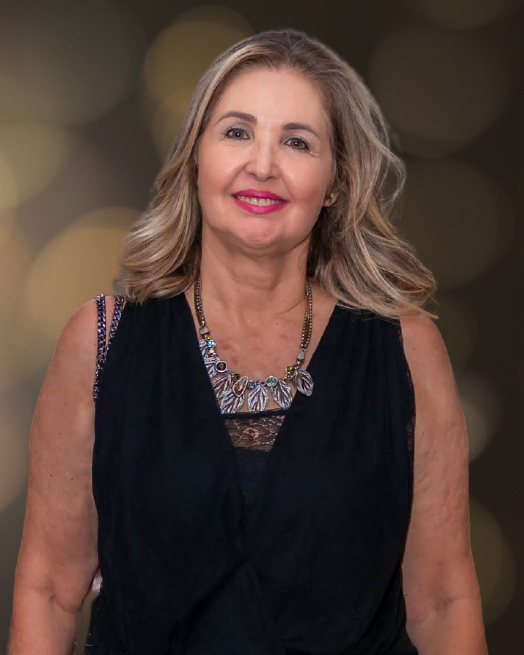 Foto da Diretora Lia Maura